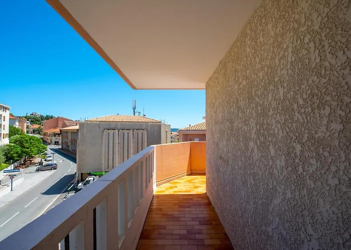 T2 En Hypercentre -parking Prive-clim-proche *