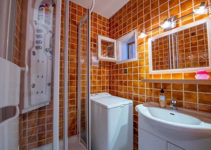 T2 En Hypercentre -parking Privé-clim-proche Appartement